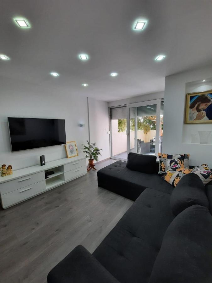 Vice Apartment Omis Bagian luar foto