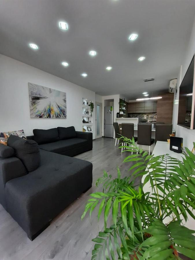 Vice Apartment Omis Bagian luar foto