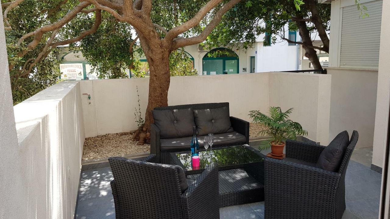 Vice Apartment Omis Bagian luar foto